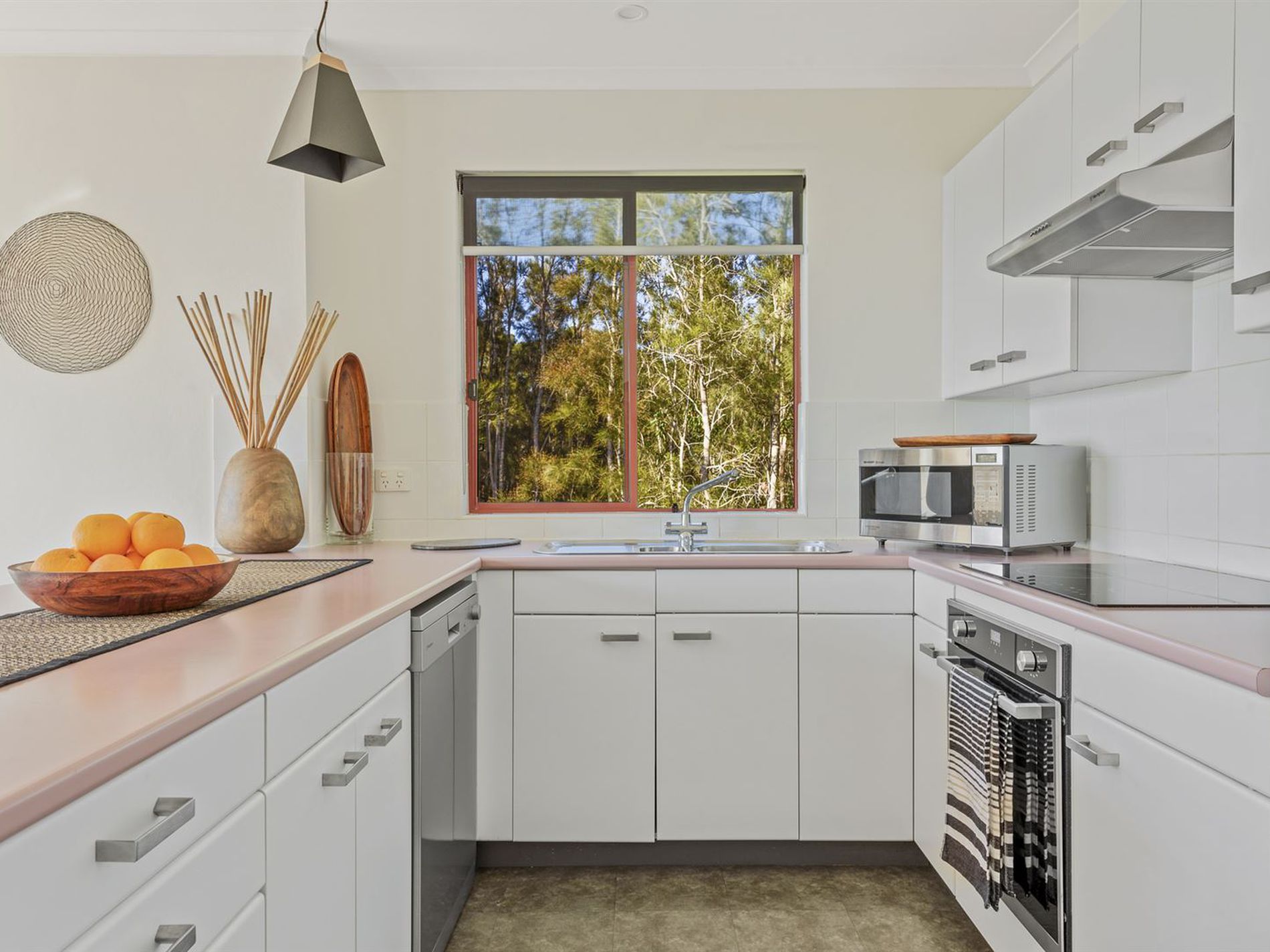 13 / 1A Mitchell Parade, Mollymook