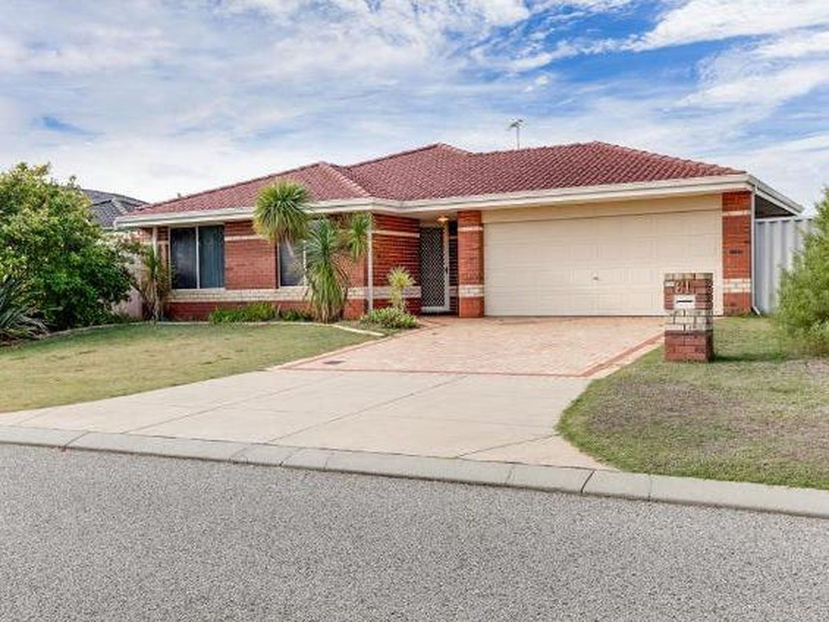 61 Vancouver Circle, Waikiki Cutten & Co Real Estate