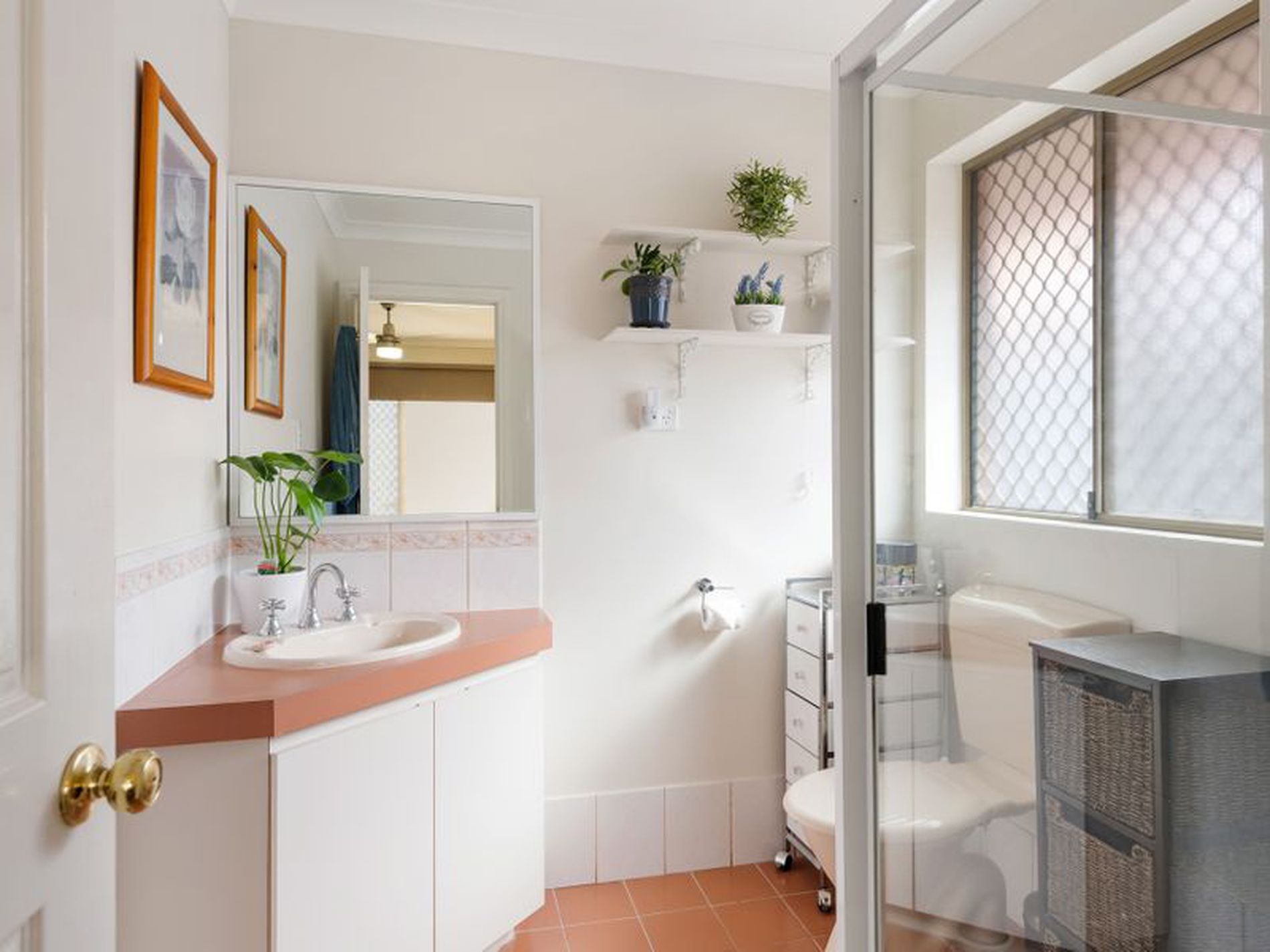 27 Tindals Crescent, Hannans