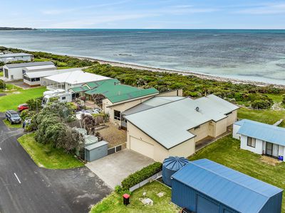 23 Cape Douglas Road, Cape Douglas