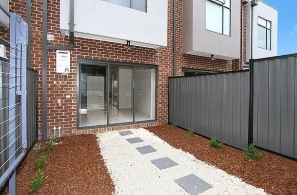 131 Marathon Boulevard, Craigieburn