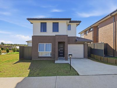 48 Davisland Avenue, Wilton