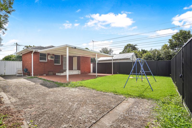 67 Portico Parade, Toongabbie