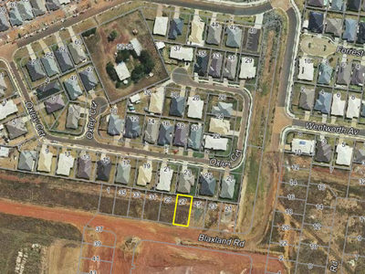 27 Blaxland Road, Urraween