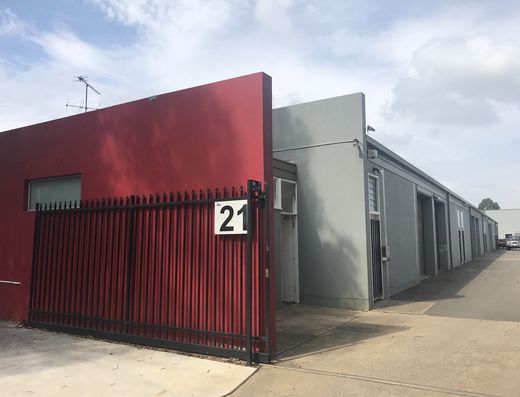AFFORDABLE & FUNCTIONAL INDUSTRIAL SPACE