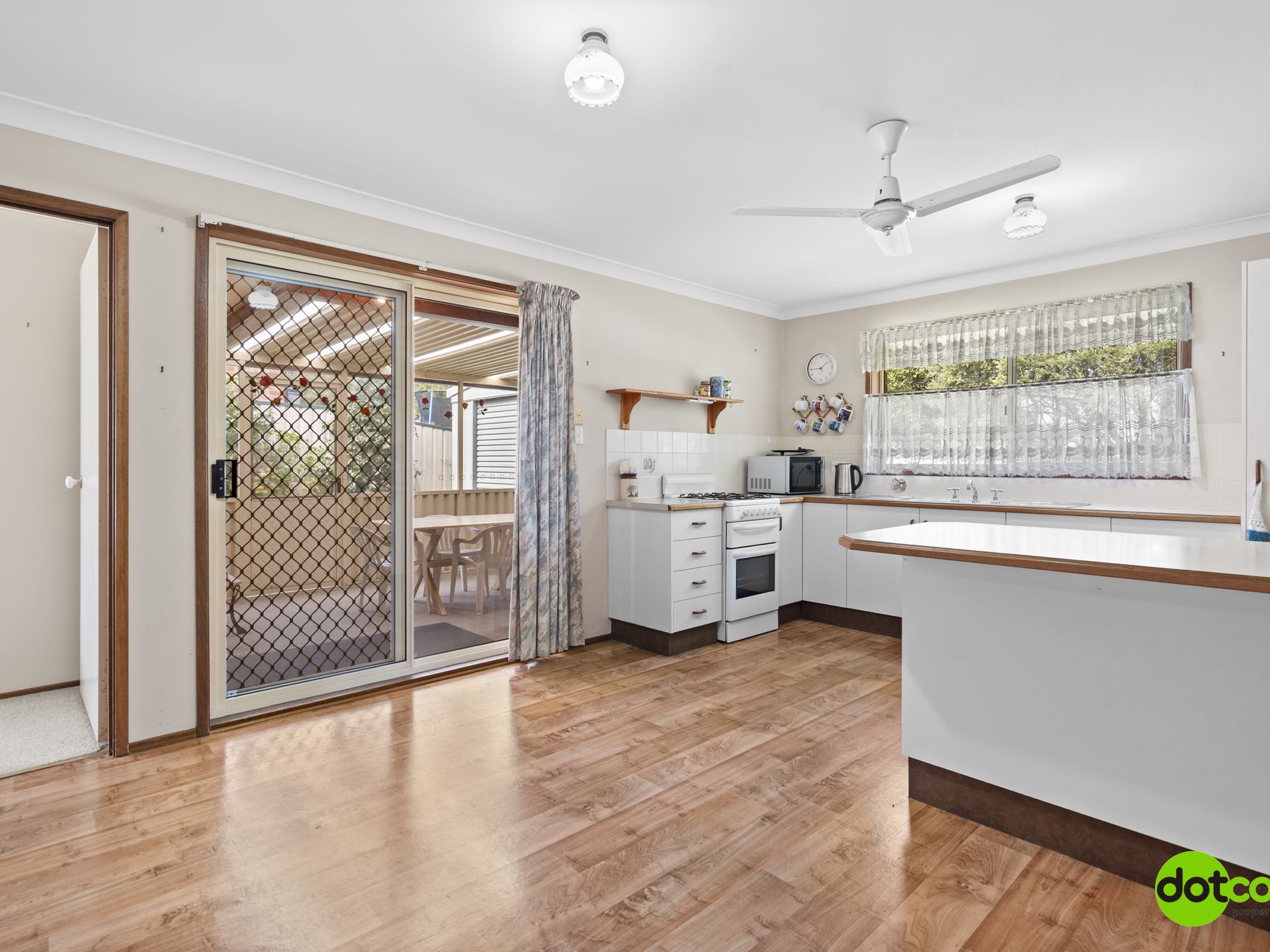 8 Gavin Way, Lake Haven