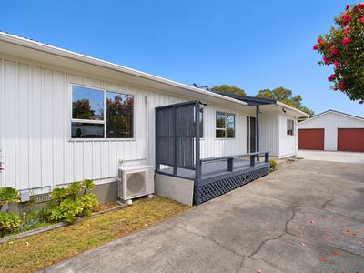11 Makarini Street, Paraparaumu