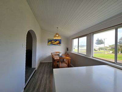 16 Chambers Street , Beachport