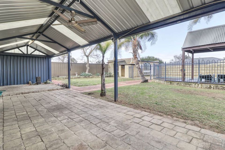 36 Clovelly Way , Warnbro
