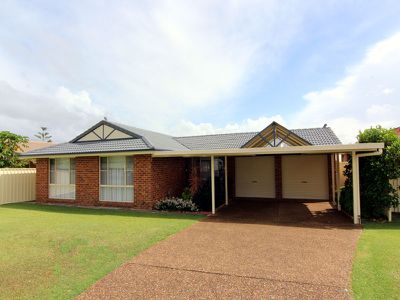 7 Gleneon Drive, Forster