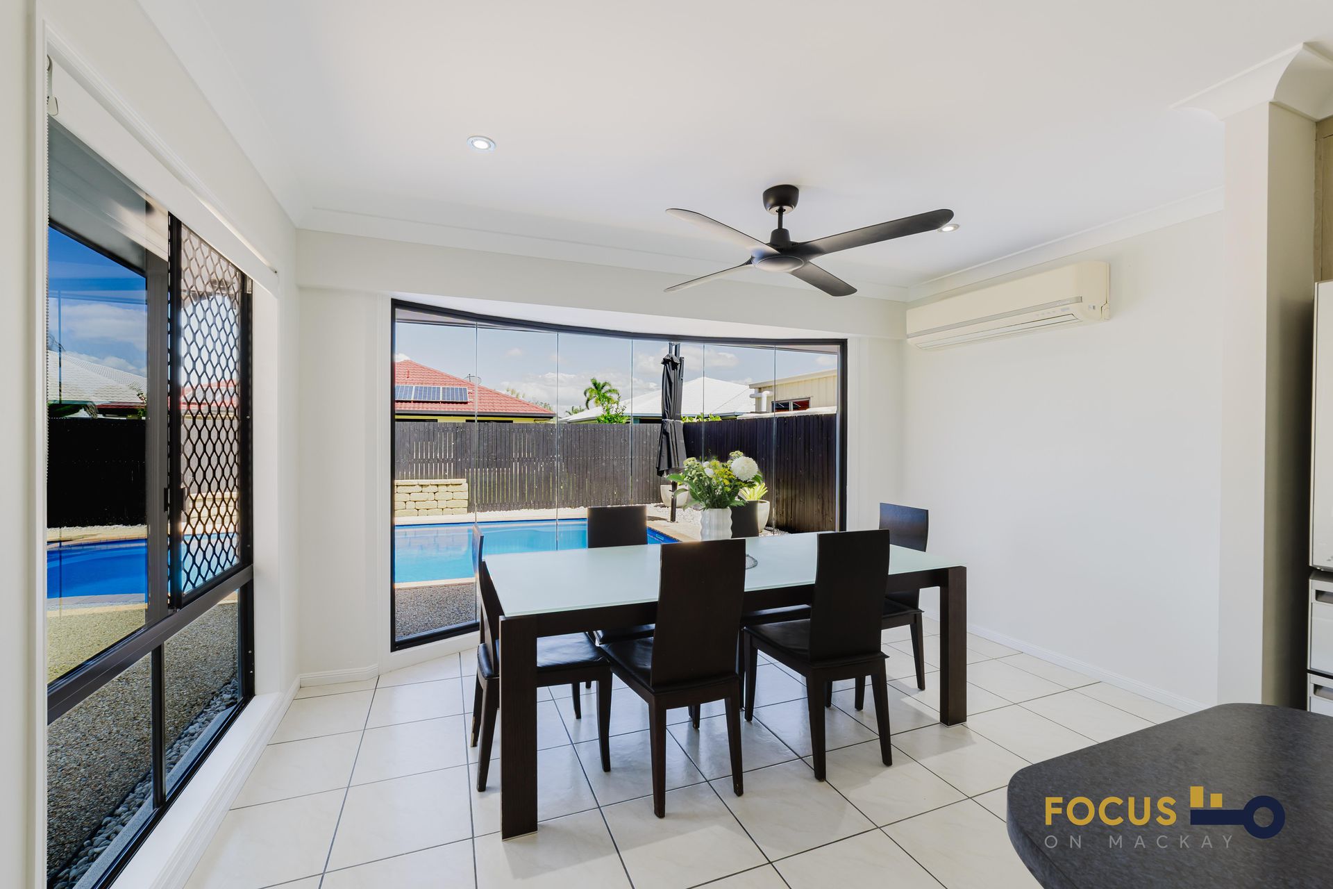 15 Centennial Drive, Glenella