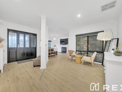 2 Andrew Court, Pakenham