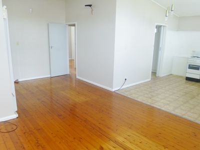 66 Barton Street, Oak Flats