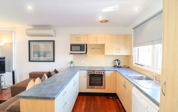 24 Ginganup, Summerland Point