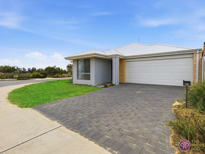 18 Fenchurch Drive, Hilbert