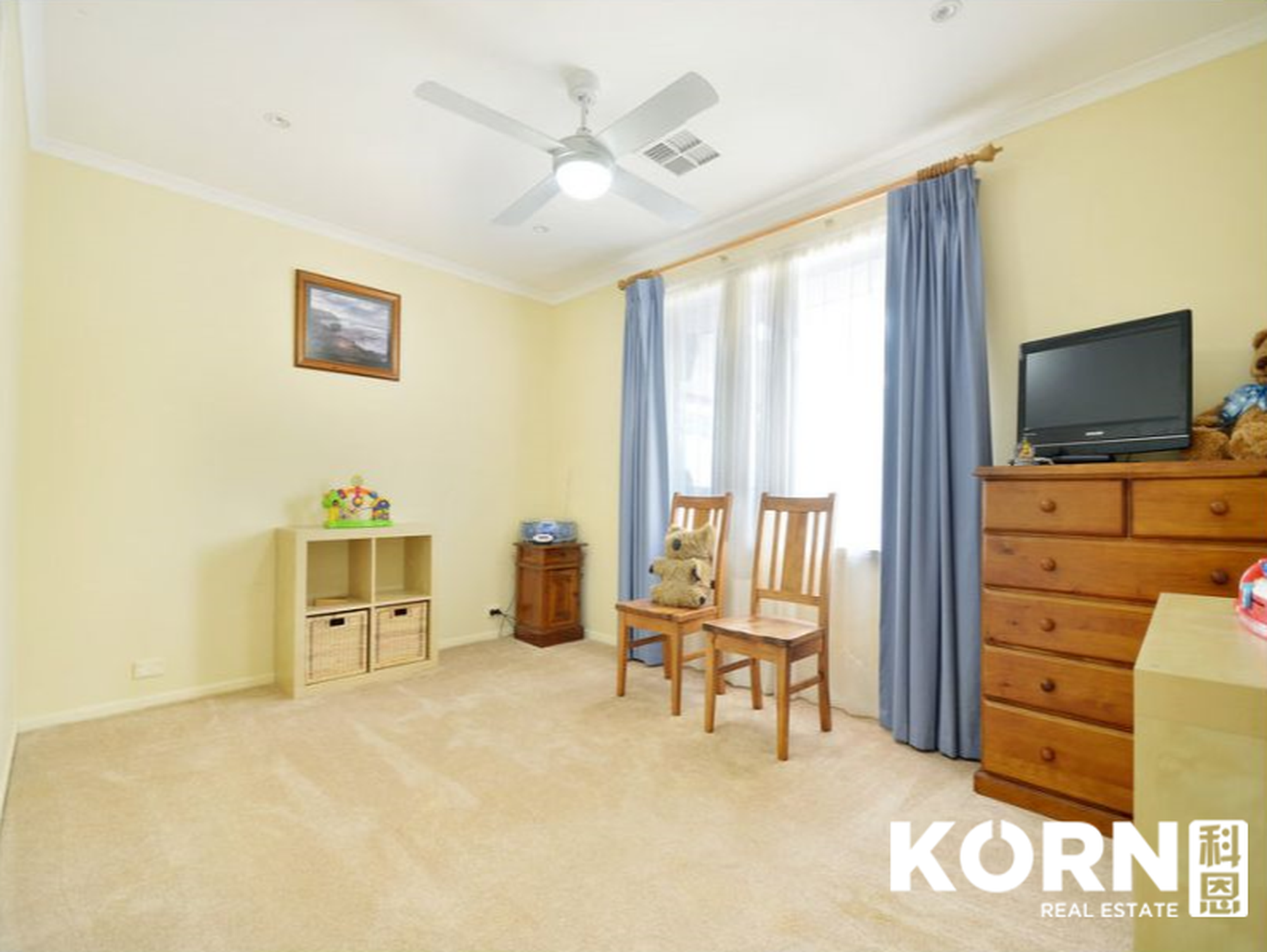 8 Rockingham Drive, Lightsview