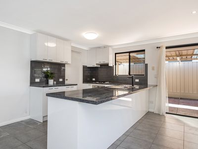 25 Nunton Place, Port Kennedy