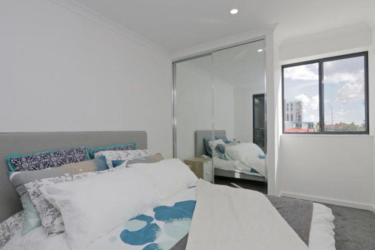 1 / 8 Salisbury Road, Rivervale