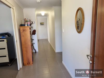 11 ALLAN Place, Kingaroy