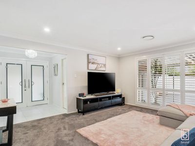3 Duntroon Close, Hamlyn Terrace