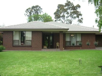 8 Old Kent Court , Mount Gambier