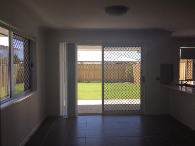 2 / 47 Orlando Drive, Coomera