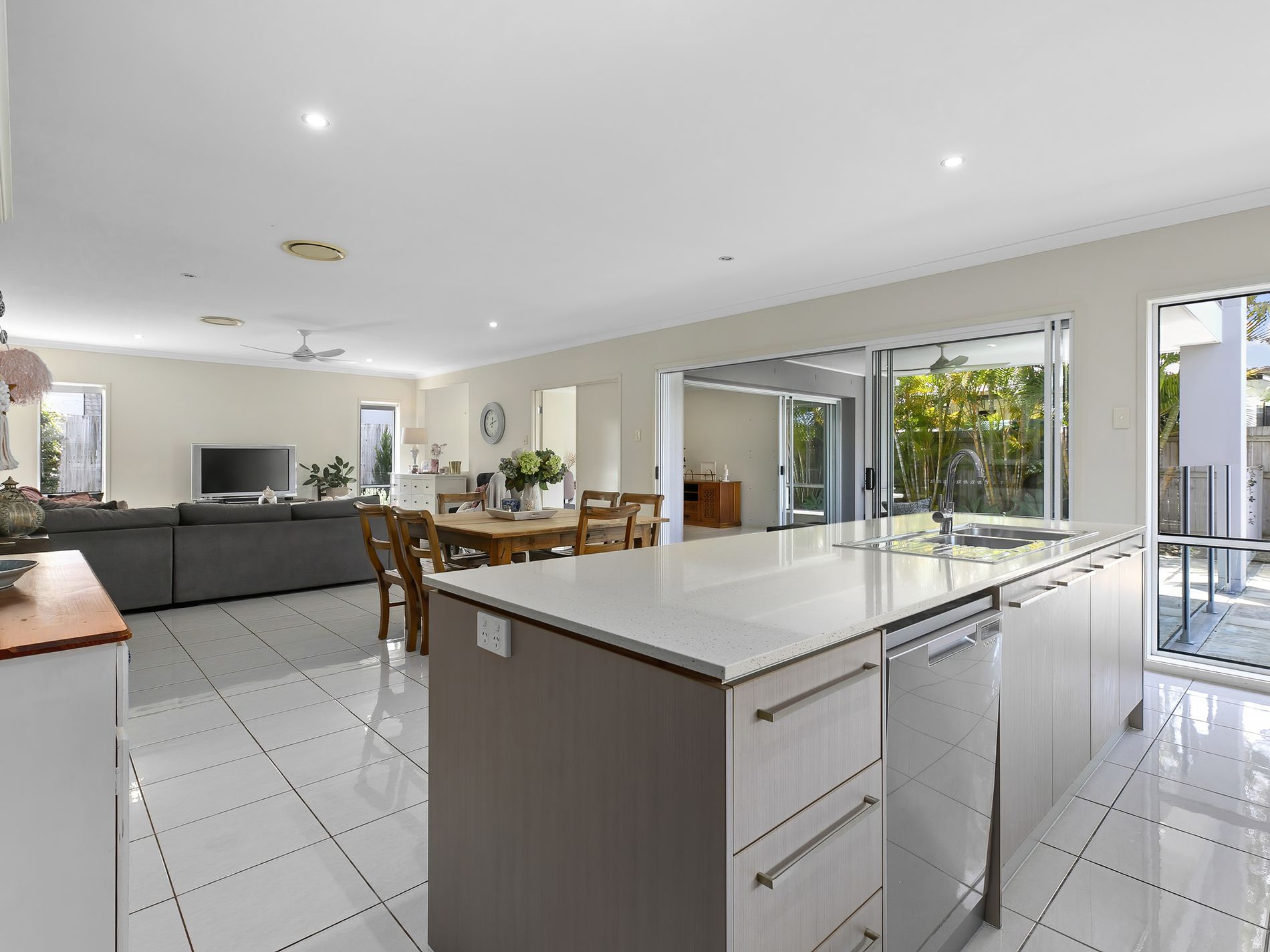 2 Bahran Court, Peregian Springs