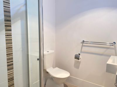 1 / 2a Groeschel Court, Goodna