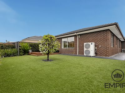 47 Centenary Boulevard, Officer South