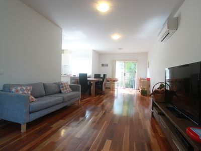 3 / 8 Euroka Street, Chadstone