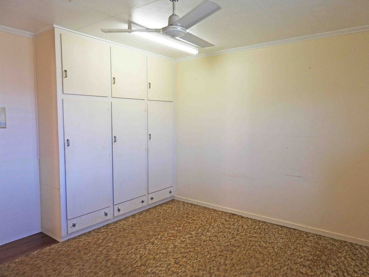 37 CANOPUS CIRCUIT, Atherton