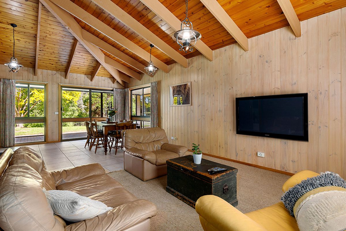 250 Ford Drive, Mansfield