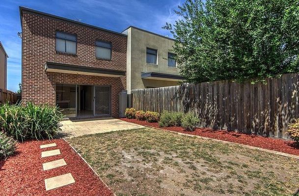 70 Hamilton Hume Parade, Craigieburn