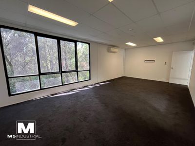 12 / 3 Kelso Crescent, Moorebank