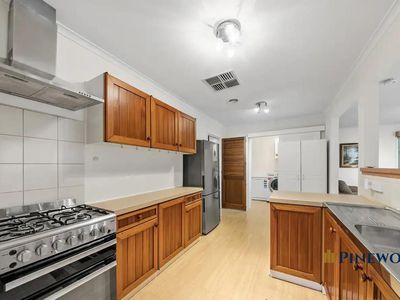 12 Savannah Crescent, Epping