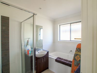 27 Blaxland Road, Urraween