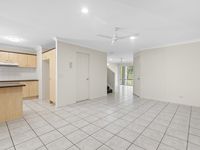 16 / 74 Universal Street, Pacific Pines