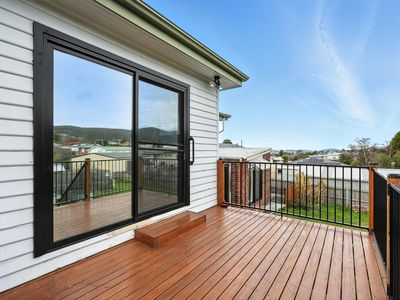 59 Hilton Road, Claremont