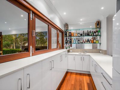 32 THE CRESCENT, Underwood