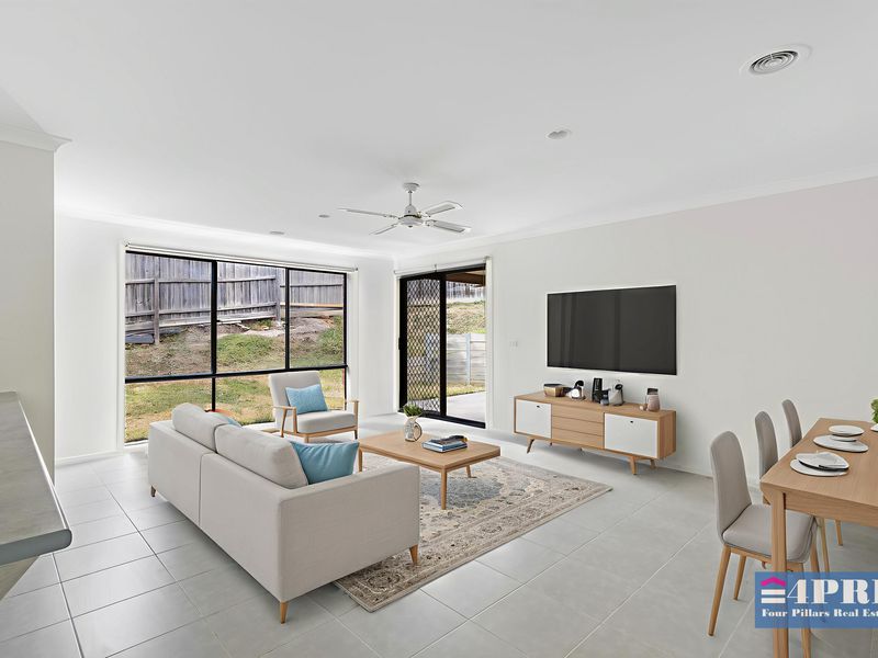 8 Hadlow Court, Sunbury, Sunbury - Thumbnail 4