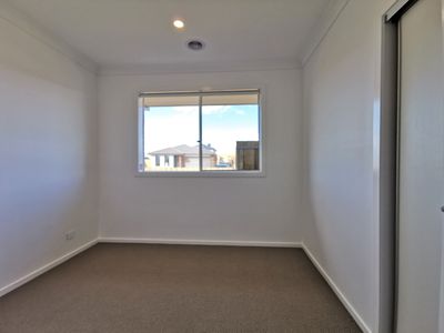 2 Broberg Street, Wyndham Vale