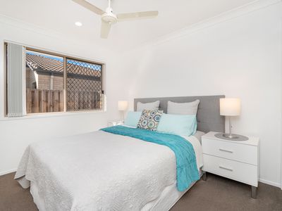 8 Kennedy Court, Urraween