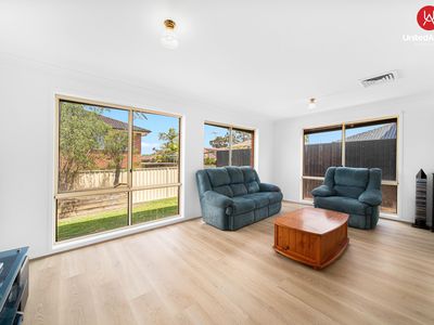 128 Carmichael Drive, West Hoxton