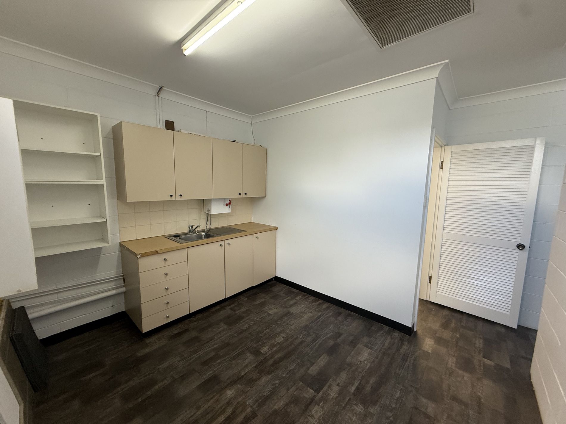 207 Clarinda Street, Parkes