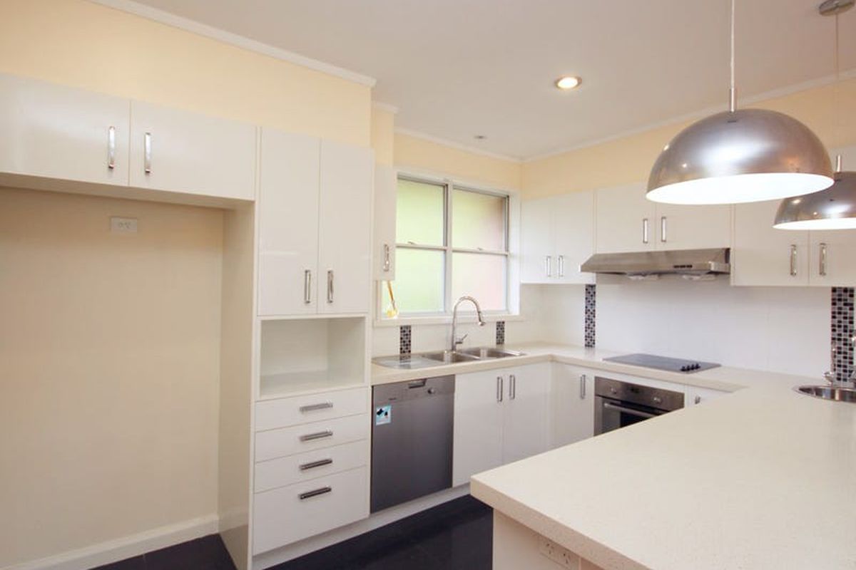 11 Tallgums Avenue, West Pennant Hills