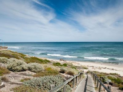 1/95 Flora Terrace, North Beach