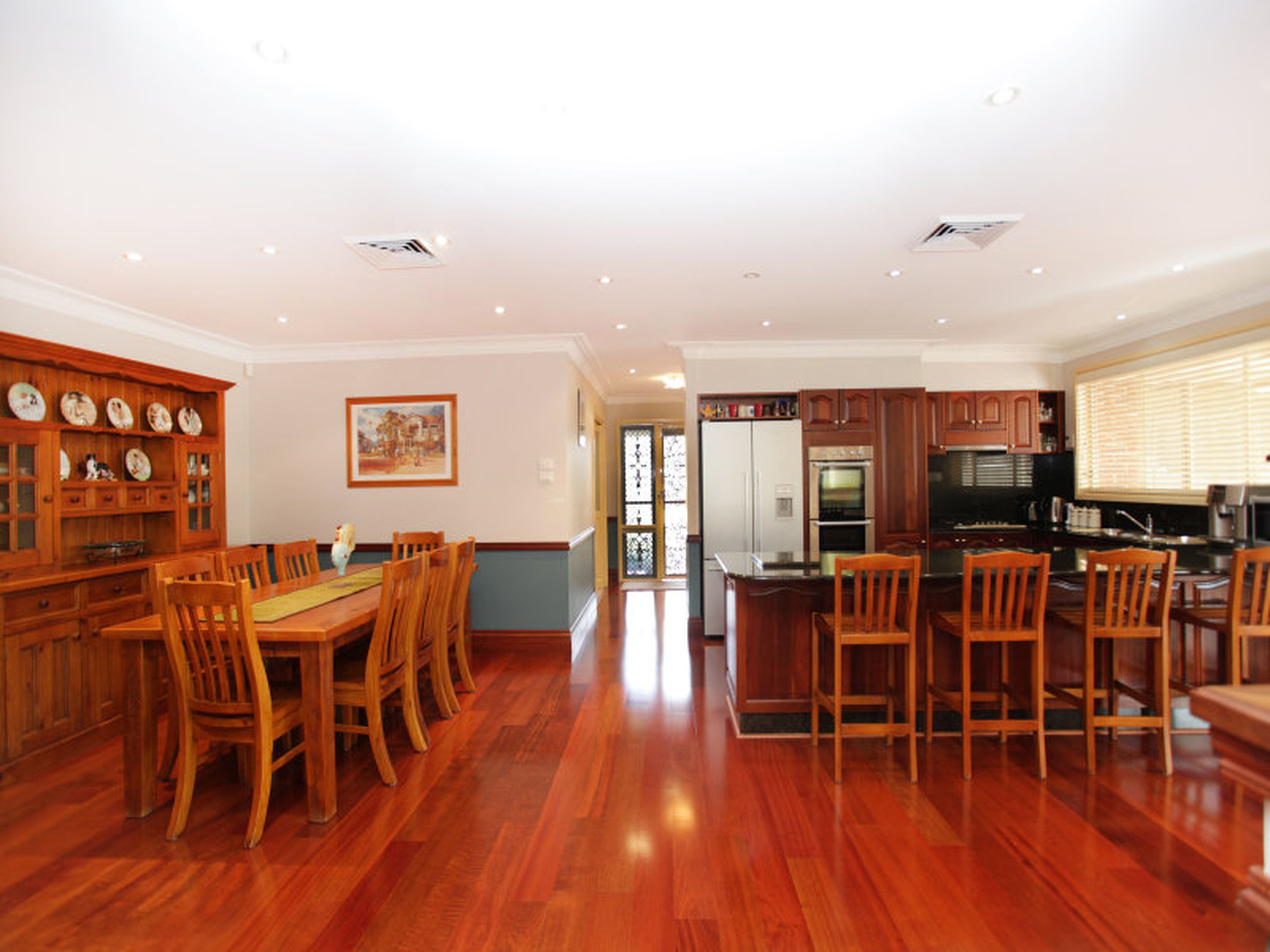 2 Esson Place, GLENMORE PARK