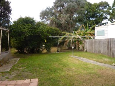 8 Flat Rock Rd, Kingsgrove