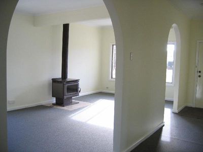 23 PLAYNE, Heathcote