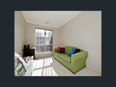 25 Giselle Grove, Tarneit